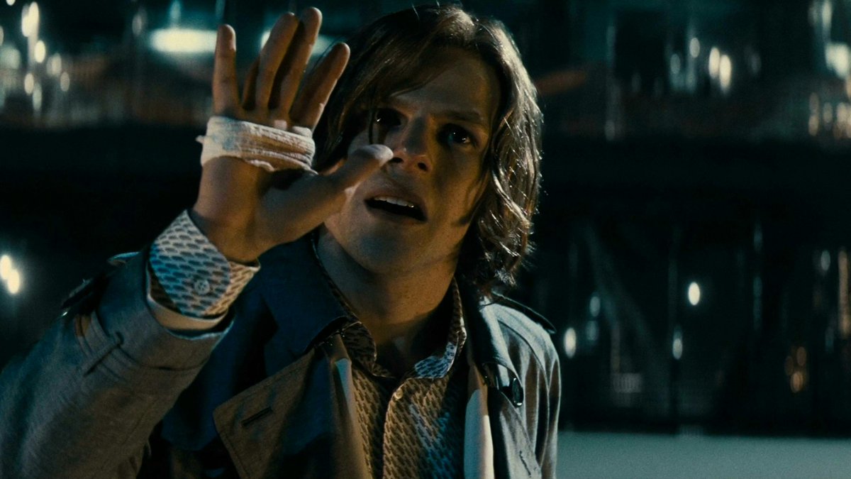 Jesse Eisenberg Reflects On His Serious Lex Luthor Take Den Of Geek