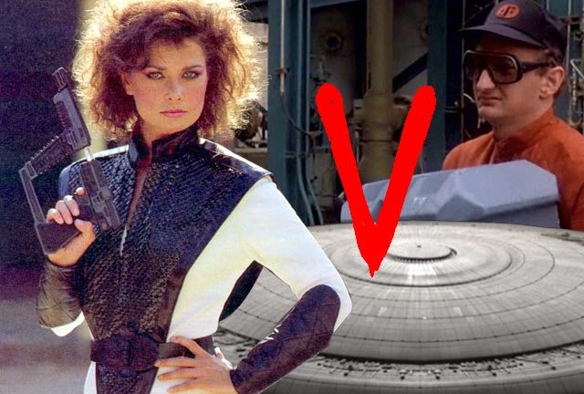 The original 'V' featured Jane Badler as alien leader 'Diana' and also a pre-Kruger Robert Englund as nice guy 'Willie'