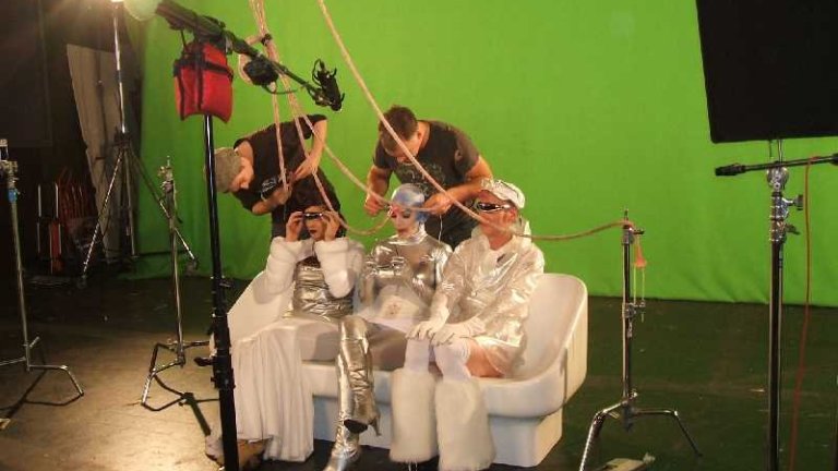 Hooking up tentacles to the cast