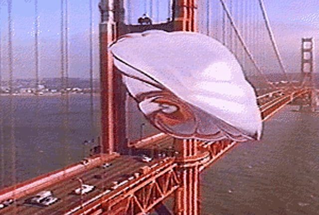 Early, early CGI in Flight Of The Navigator (1986)
