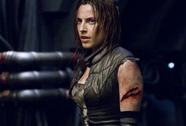 Antje Traue in Pandorum