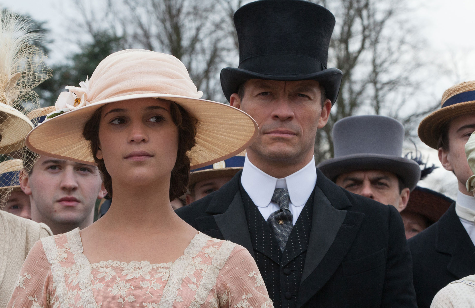 alicia vikander tomb raider costar dominic alicia vikander tomb raider costar dominic