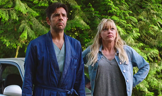 overboard trailer anna faris plays