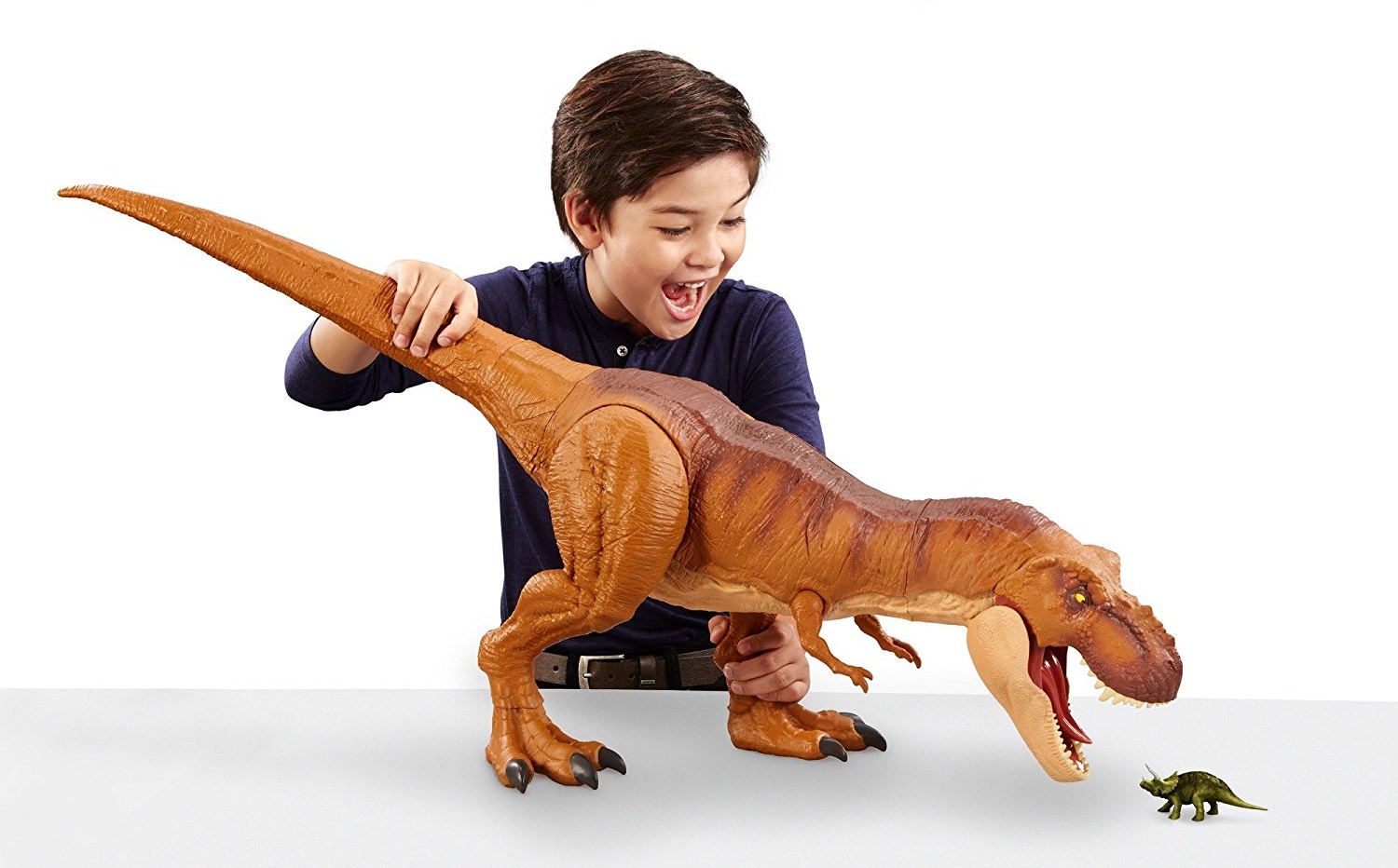 The Coolest Jurassic World Fallen Kingdom Merchandise Including A Dino Drone Den Of Geek The Coolest Jurassic World Fallen Kingdom Merchandise Including A Dino Drone Den Of Geek