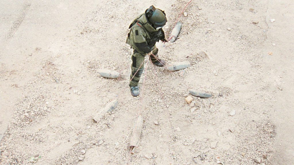 Bombs in The Hurt Locker