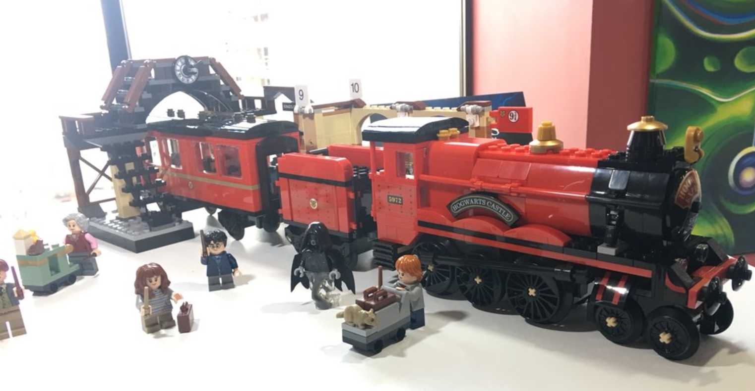 LEGO 75955 Harry Potter Hogwarts Express Train Toy, Wizarding World Fan Gift, Building Sets for Kids