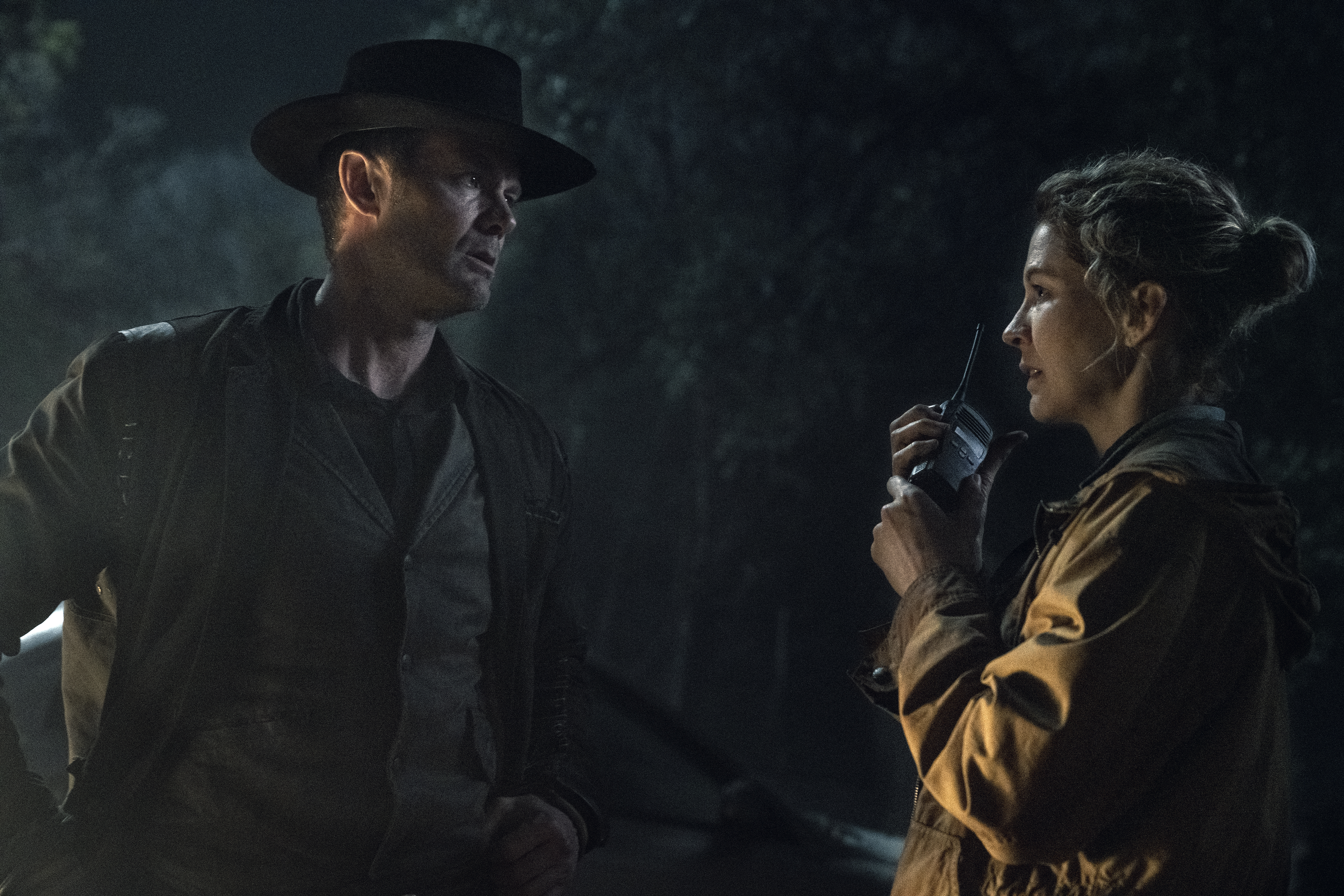 Fear the Walking Dead Season 5 Release Date Cast News John Dorie and Naomi