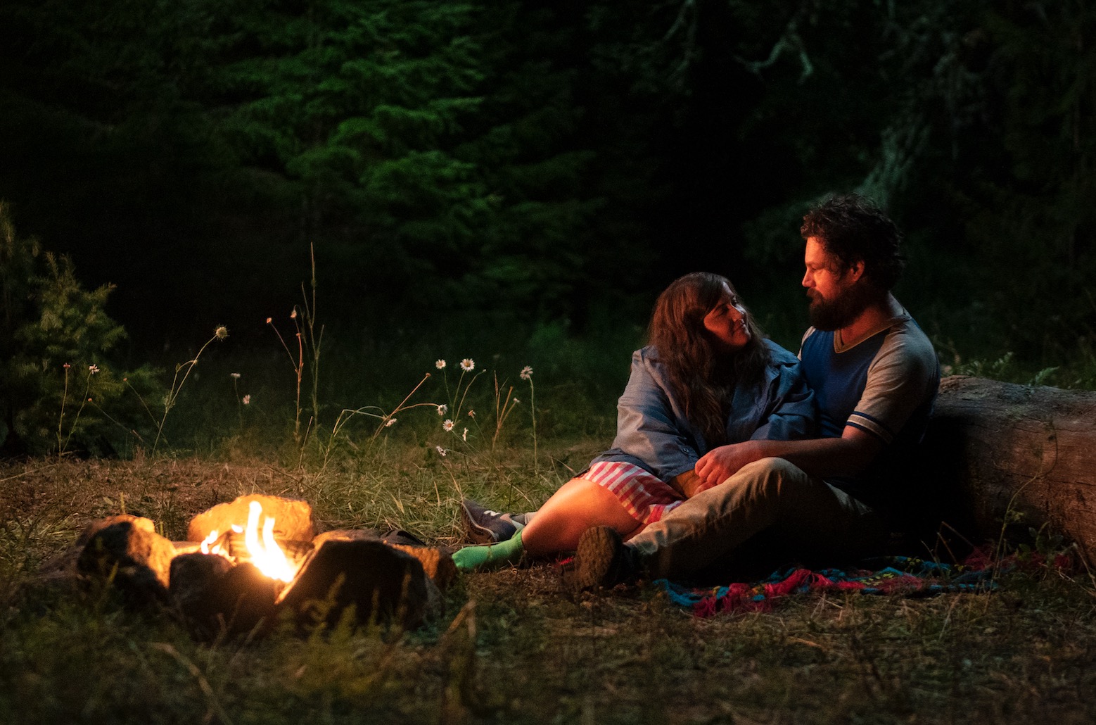 Annie and Ryan in Shrill Season 2
