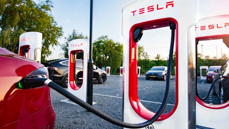 The Main Problem With Tesla's Supercharger Network