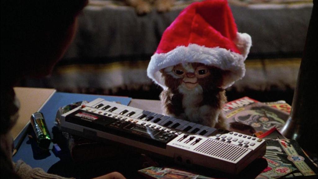 Gizmo in Gremlins with Christmas hat