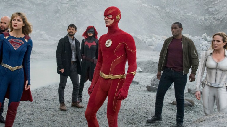 Crisis on Infinite Earths Ending Reveals New DC Multiverse | Den
