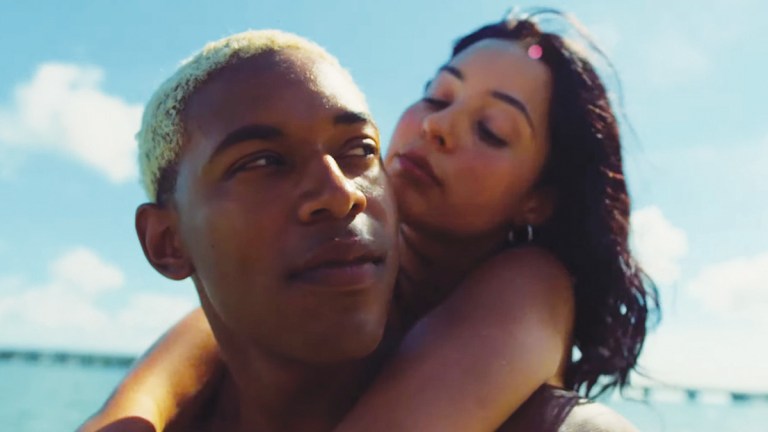 Kelvin Harrison Jr. and Alexa Demie in Waves