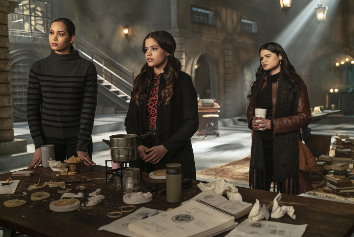 Charmed Season 2 Episode 15 Review: Third Time's The Charm | Den of Geek