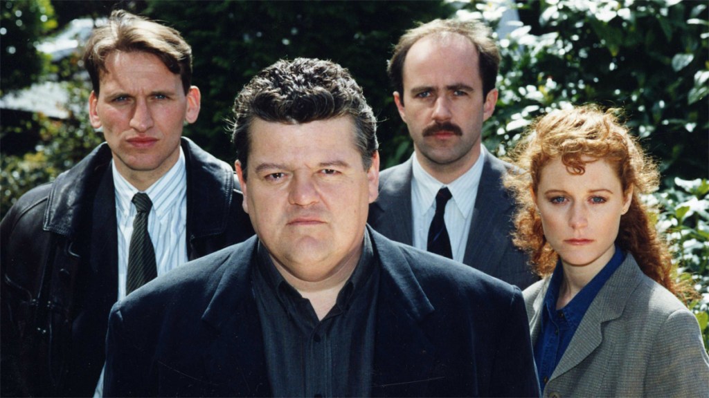 Robbie Coltrane in Cracker