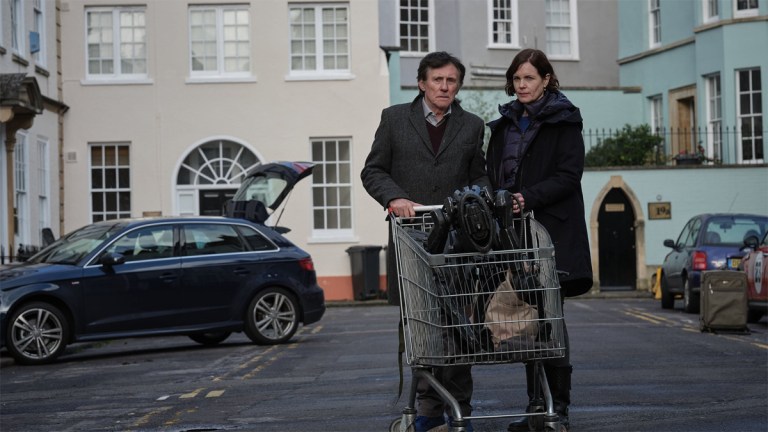 Gabriel Byrne and Elizabeth McGovern in The War of the Worlds episode 5