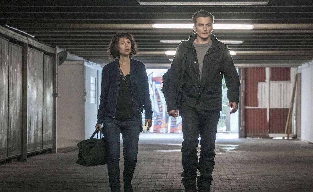 Carrie and Peter in Homeland Season 5