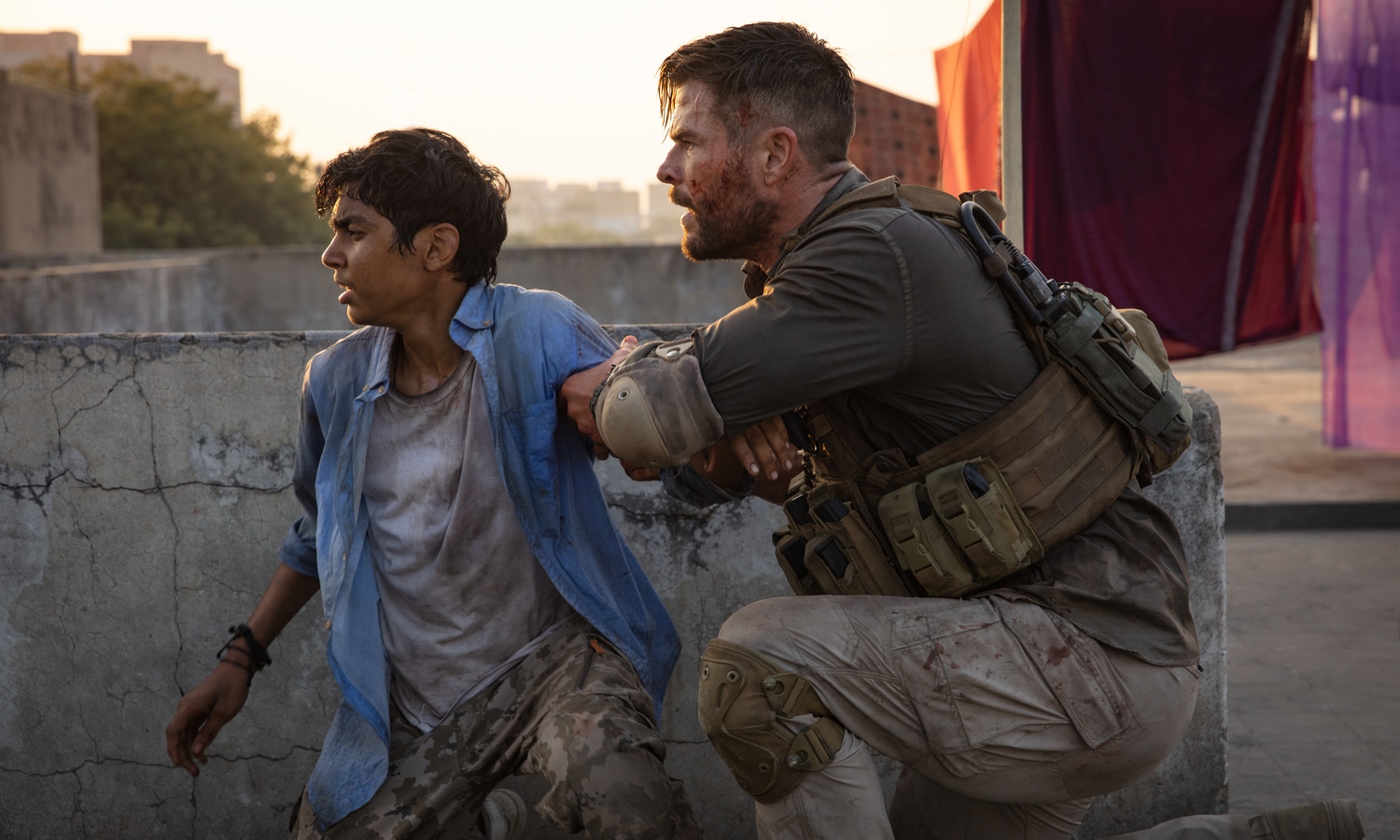 Netflix's Extraction Ending Explained Den of Geek