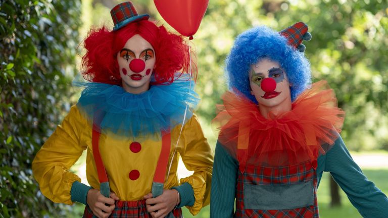 Villanelle and Felix as Clowns in Killing Eve Season 3 Episode 2