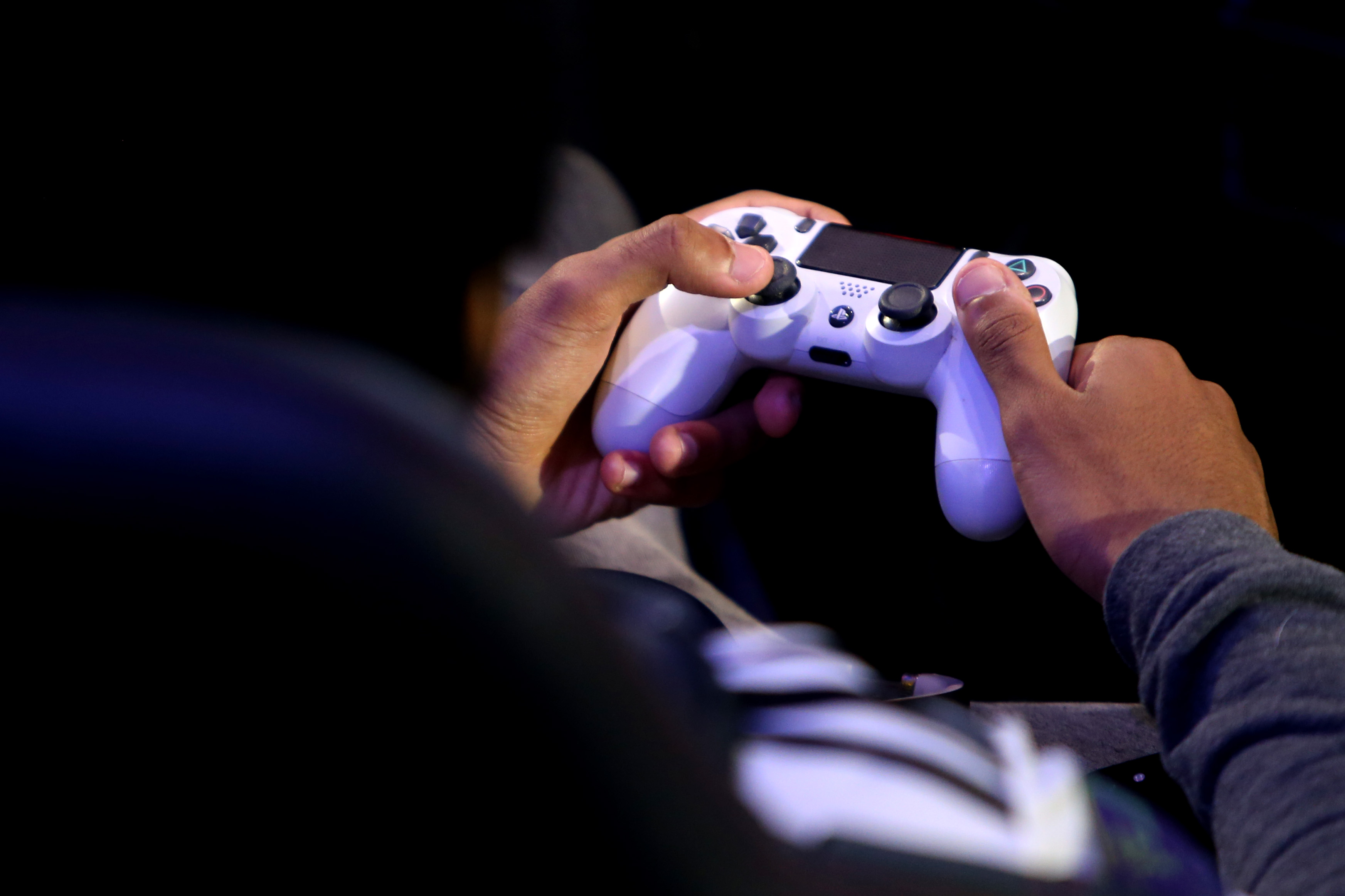 Share Play on PlayStation 4 How to Set Up and Game Sharing Options