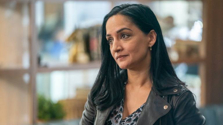 Archie Panjabi as Fiona on HBO's Run