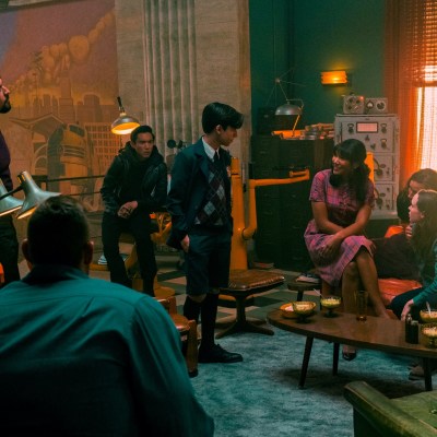 The Umbrella Academy Season 2 Release Date Cast Trailer Story News