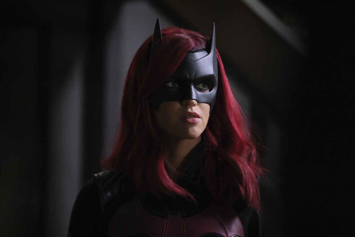 Batwoman Season Finale: Bruce Wayne Cameo Explained | Den of Geek