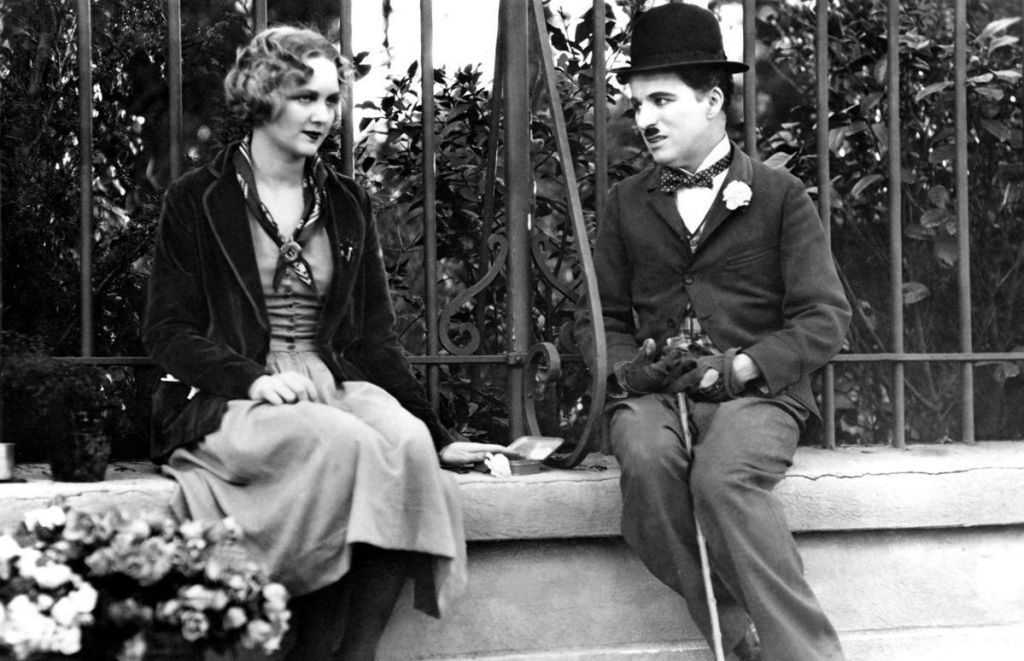 Virginia Cherrill and Charlie Chaplin in City Lights (1931)