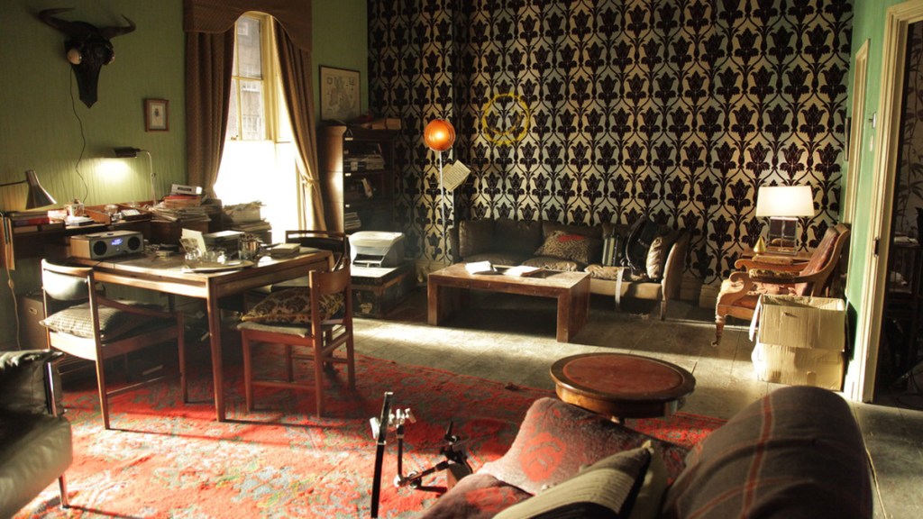 Sherlock 221B living room