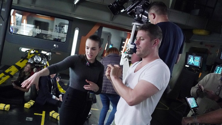 Elizabeth Henstridge directing Agents of SHIELD