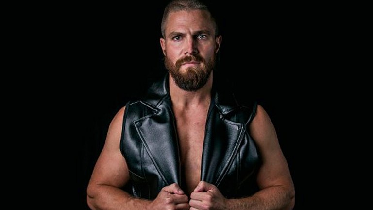 Stephen Amell's ring attire from All In
