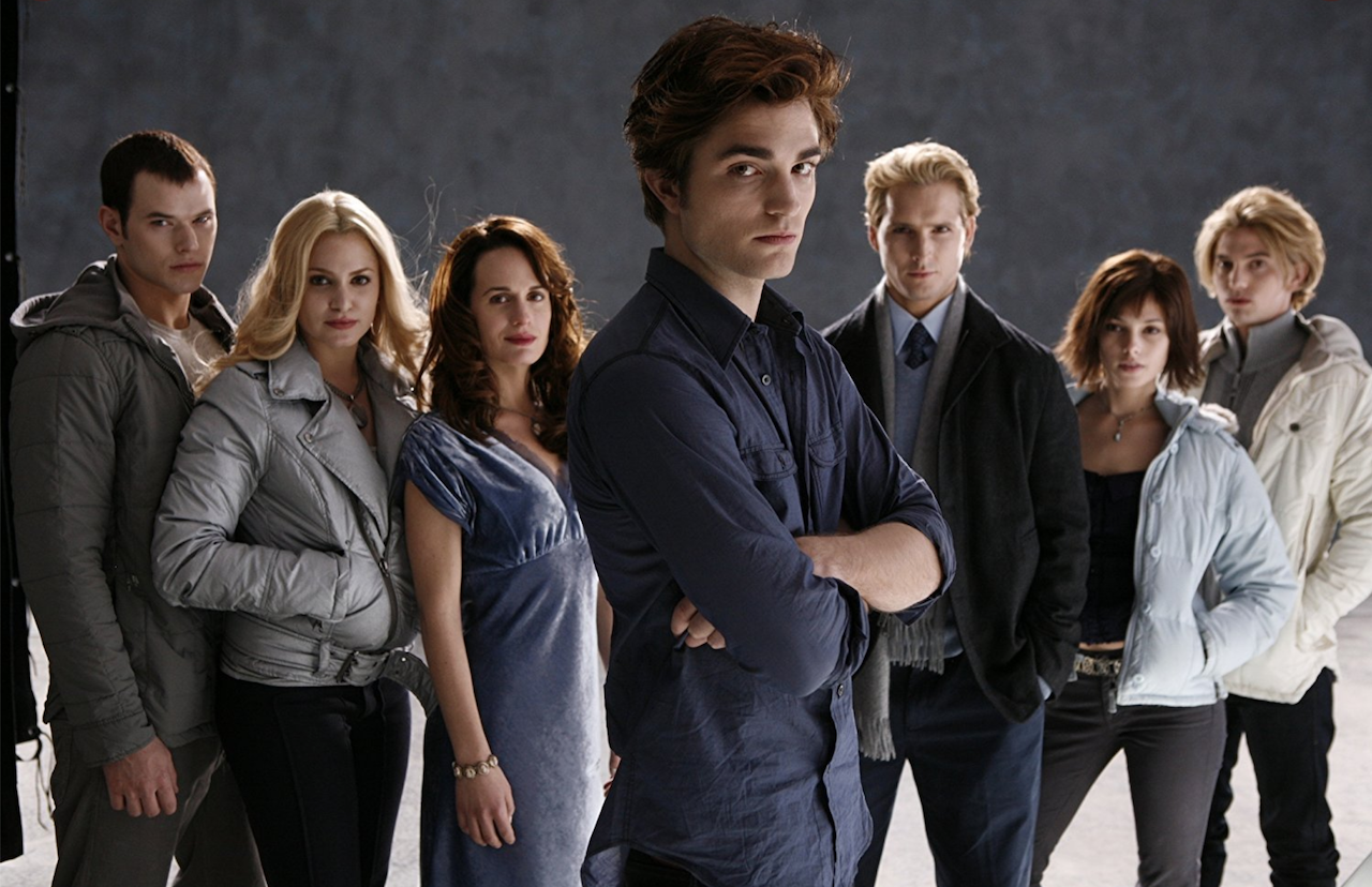 How Midnight Sun Adds To Twilight Canon Den Of Geek How Midnight Sun Adds To Twilight Canon Den Of Geek