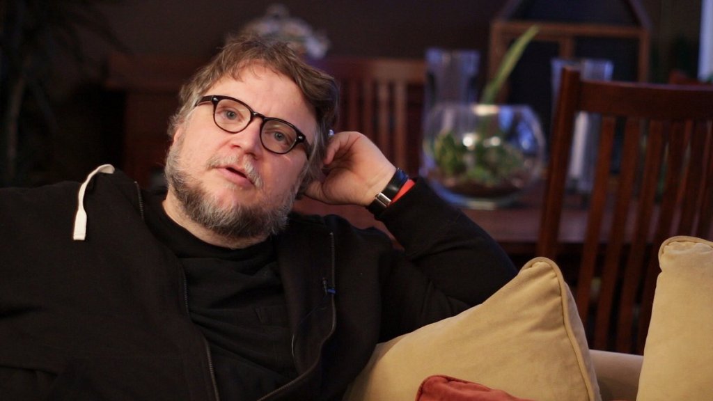 Guillermo Del Toro in Clapboard Jungle