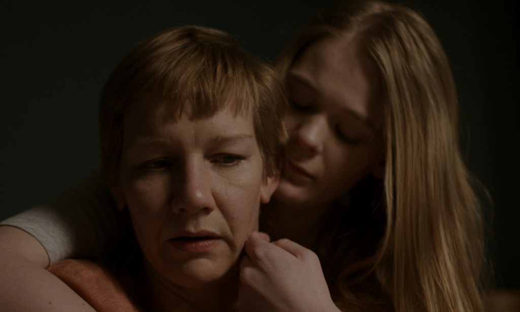 Sandra Huller and Gro Swantje Kohlhof in Sleep