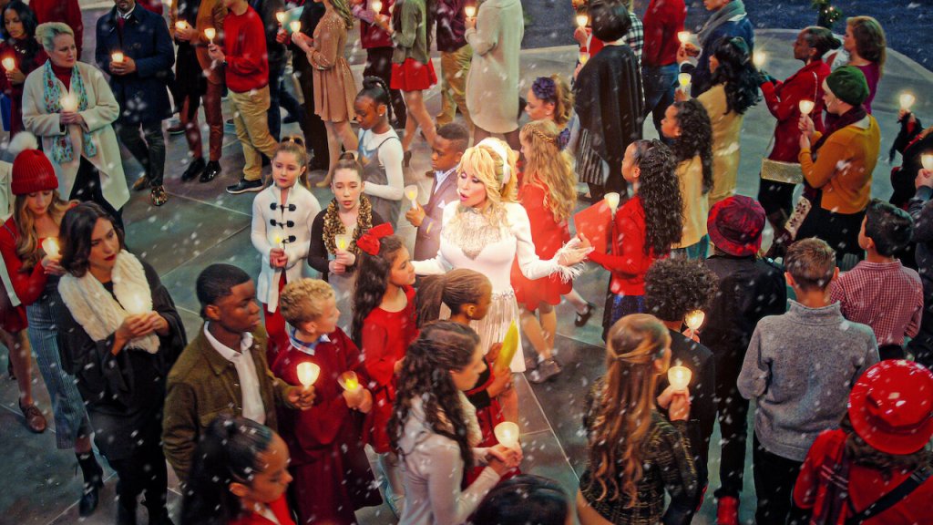 Dolly Parton Singing in Christmas on the Square
