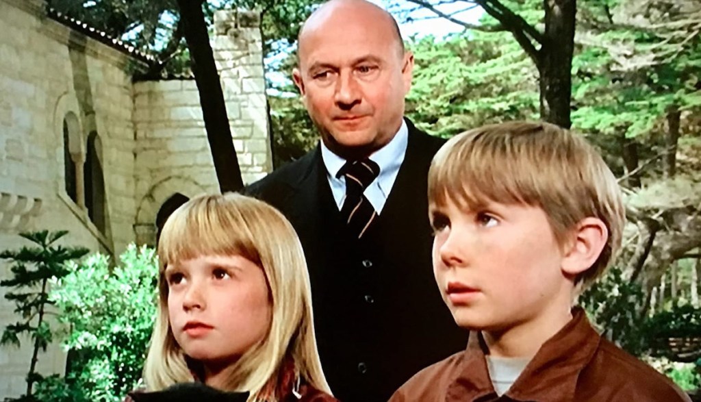 Donald Pleasence in Original Escape to Witch Mountain