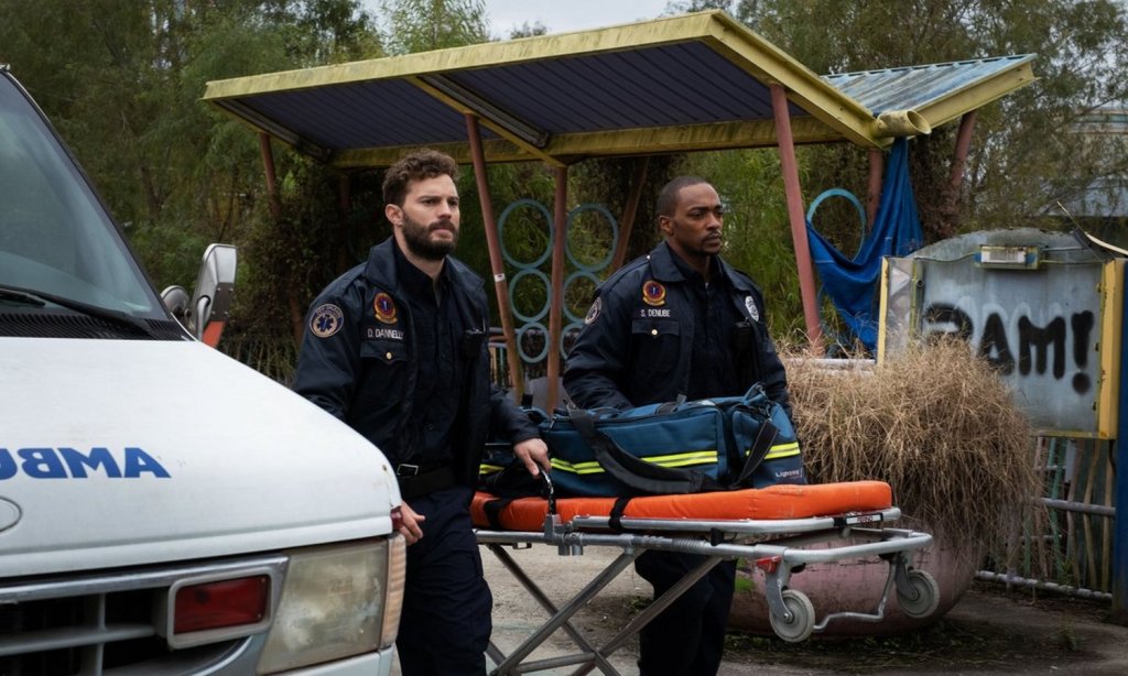 Jamie Dornan and Anthony Mackie in Synchronic