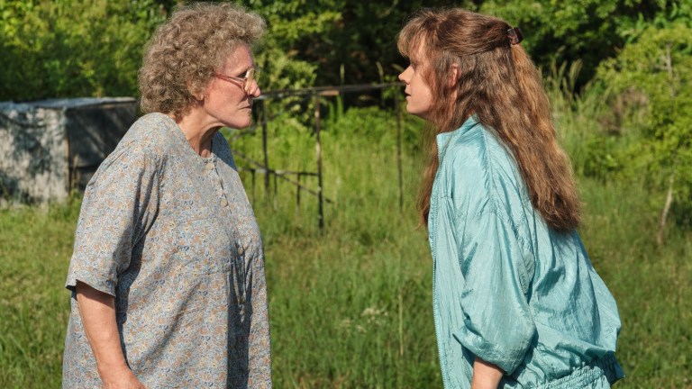 Glenn Close and Amy Adams in Hillbilly Elegy