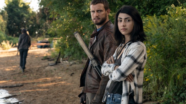 The Walking Dead World Beyond Episode 5 Review Madman Across The Water Den Of Geek