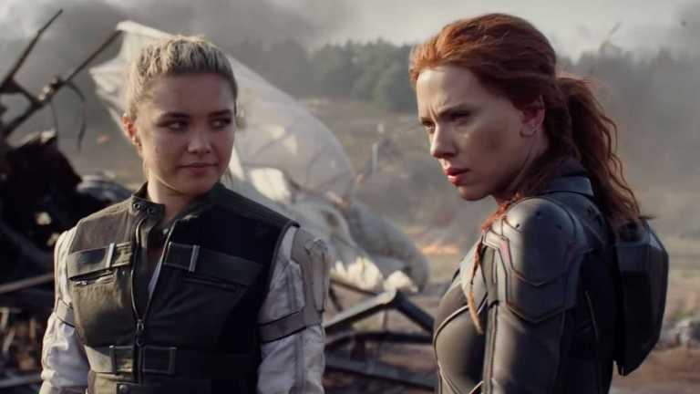 Florence Pugh and Scarlett Johansson in Black Widow