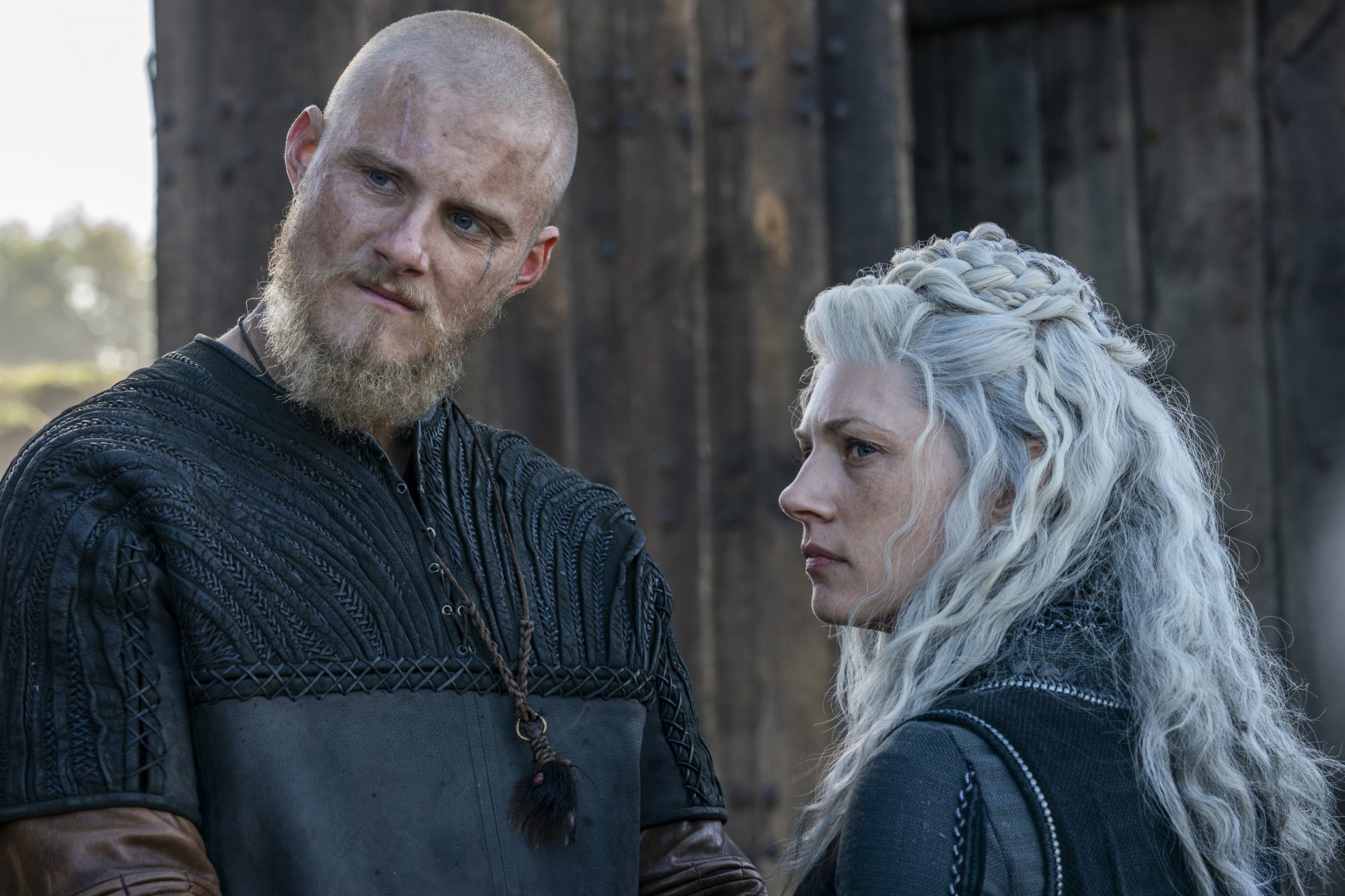Review: 'Vikings,' Season 2, Episode 1, 'Brother's War