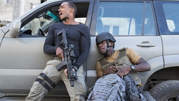 Anthony Mackie and Damson Idris in Outside the Wire