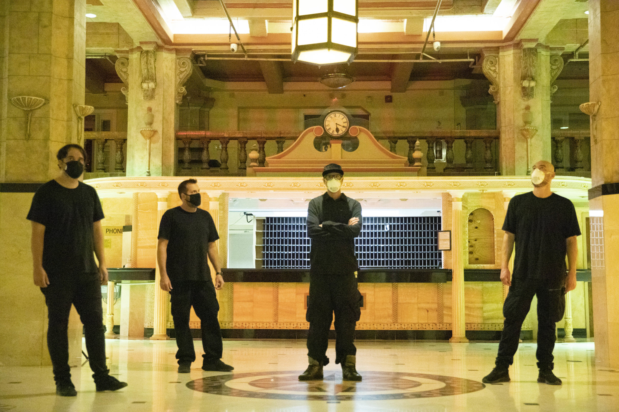 Ghost Adventures Checks Into The Cecil Hotel Zak Bagans On Investigating The Crime Landmark Den Of Geek