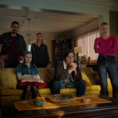 Riverdale News Reviews Den Of Geek