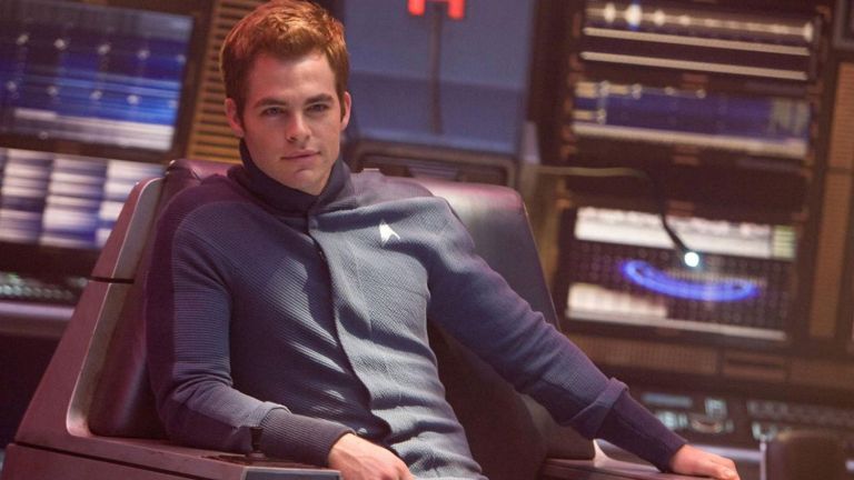 Kirk sits in a chair during the Kobayashia Maru test in Star Trek 2009
