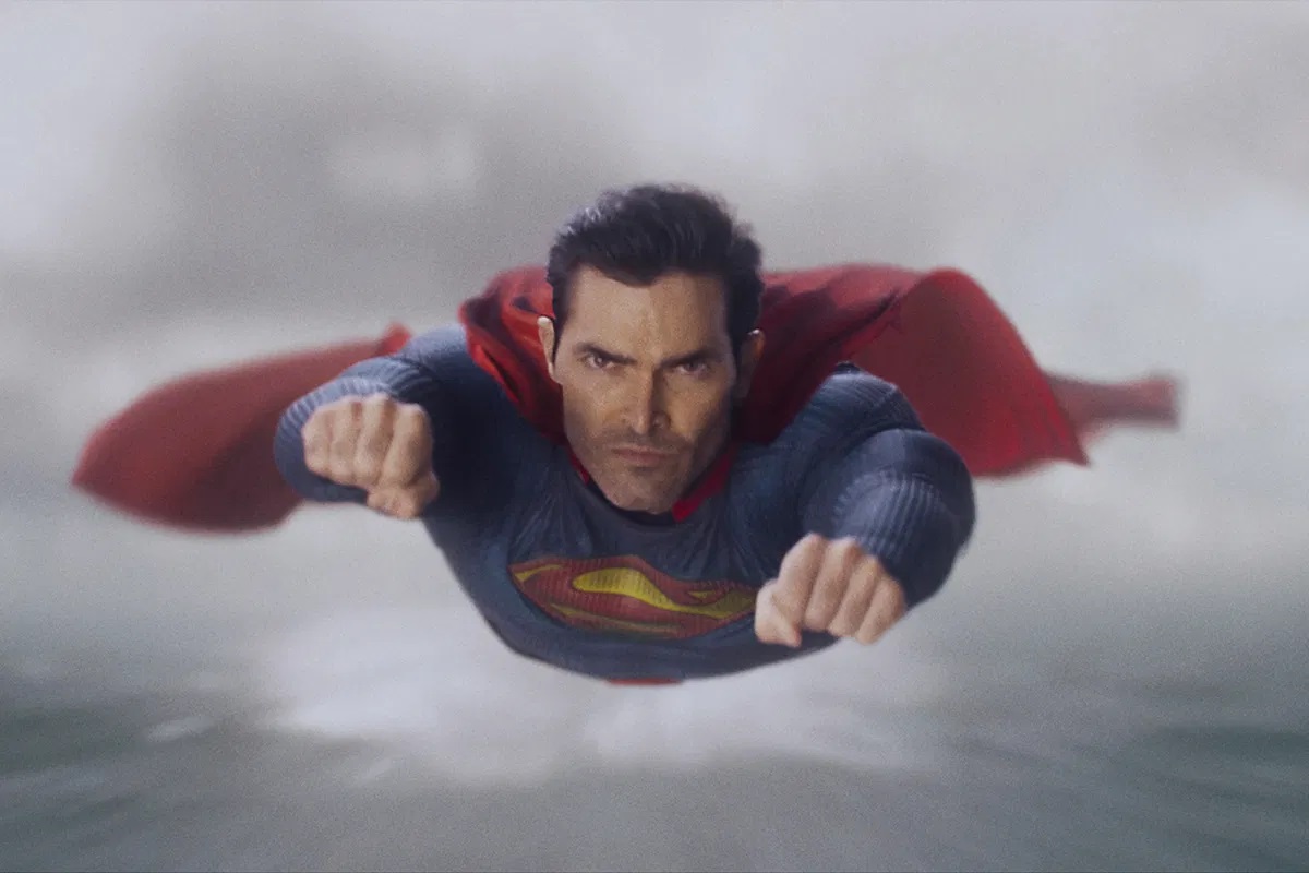 Superman Lois Episode 1 Dc Comics And Movie Easter Eggs Revealed Den Of Geek Superman Lois Episode 1 Dc Comics And Movie Easter Eggs Revealed Den Of Geek