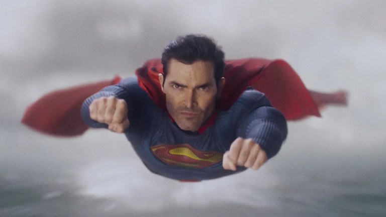 Tyler Hoechlin flies as Superman on Superman & Lois