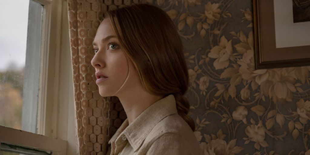 Amanda Seyfried in Things Heard and Seen