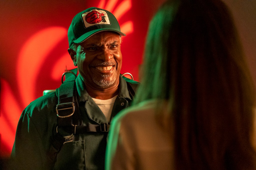Keith David as Murdoch, Ashley Laurence as Brenda - Creepshow _ Season 2