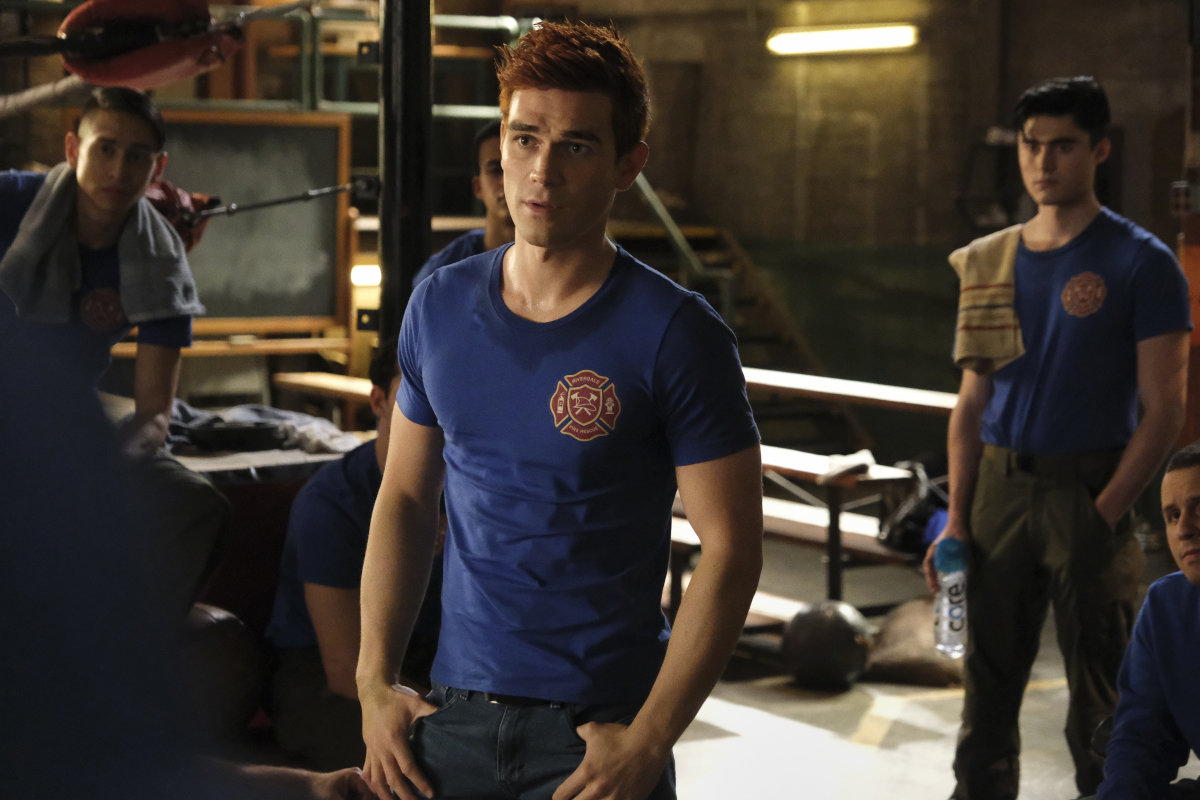 Riverdale Season 5 Episode 7 Review Chapter 83 Fire in the Sky Den