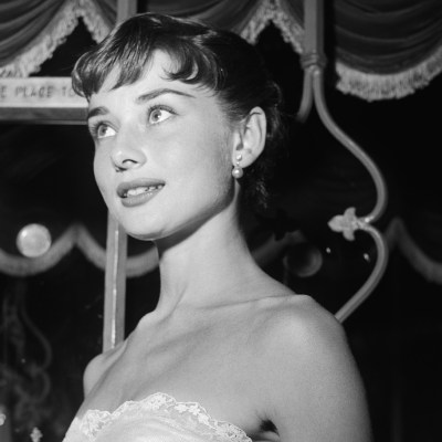 Audrey Hepburn wins Roman Holiday Oscar after World War II